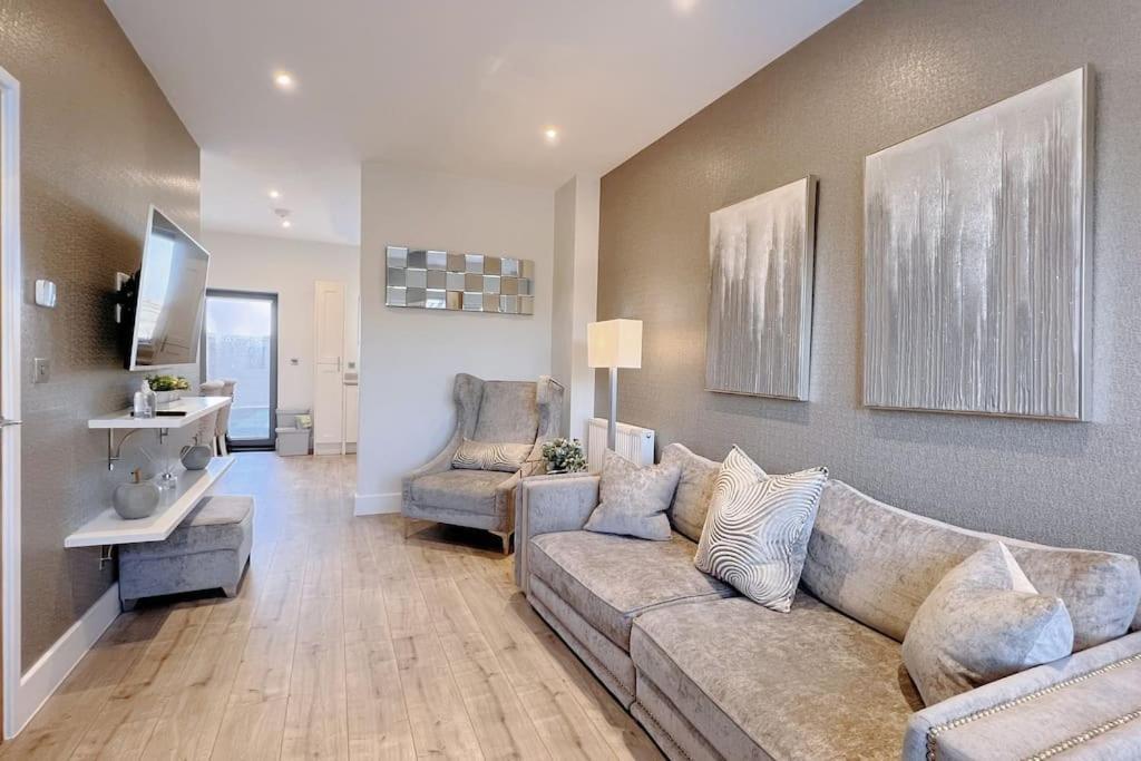 No6, Luxury Townhouse Near Bicester Village Exterior photo